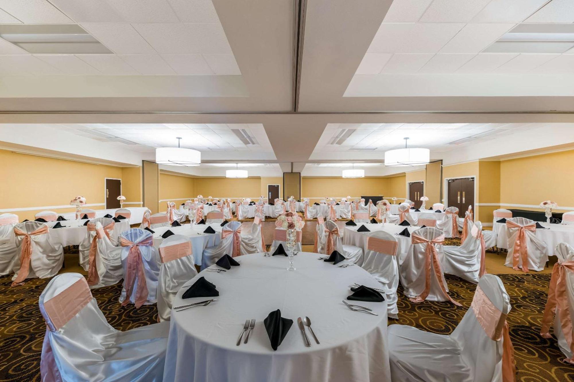 Clarion Hotel San Angelo Near Convention Center エクステリア 写真